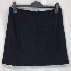 Black Faux Suede Stretch Back Zip Mini Skirt Shinestar Sz. Large